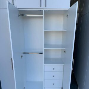 2 door hang & pack with 3 internal drawers